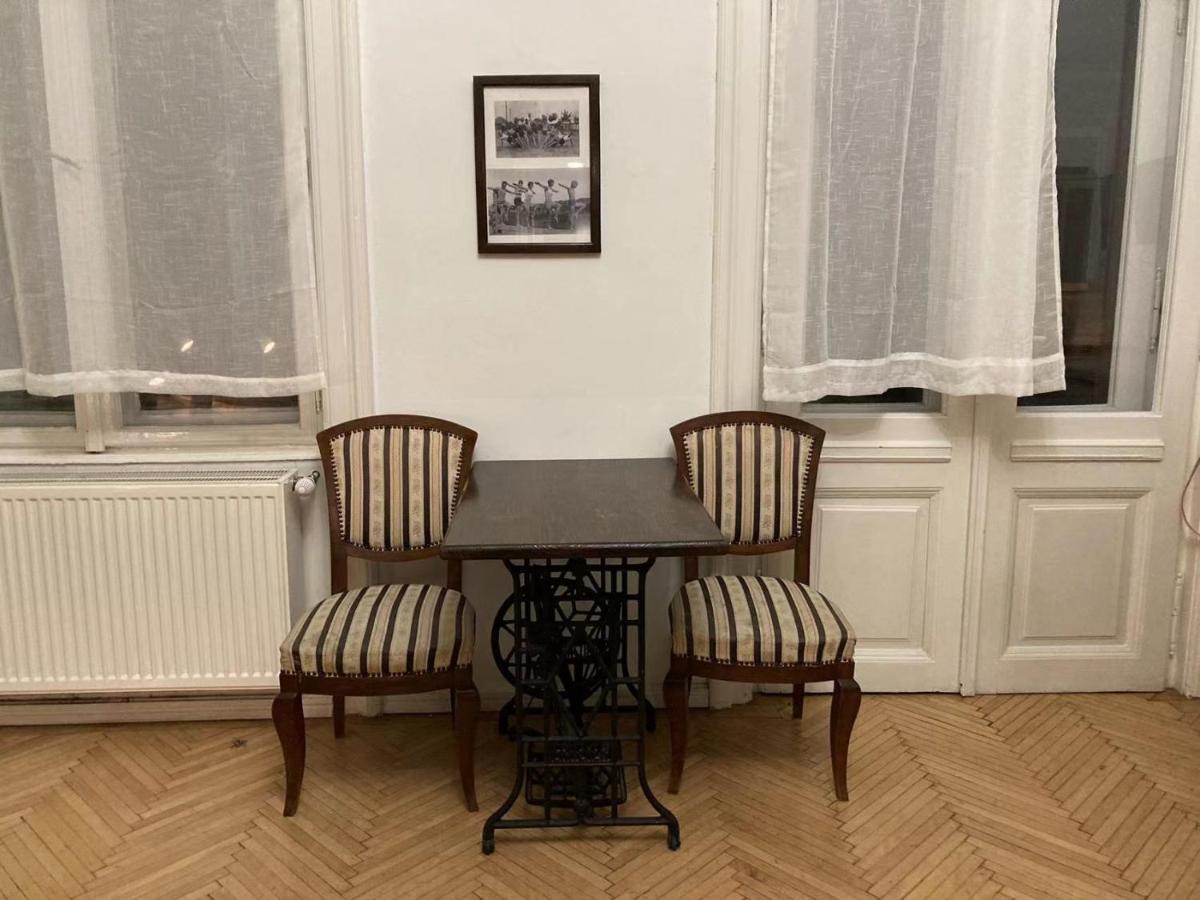A10 Budapest Center Aparthotel Εξωτερικό φωτογραφία